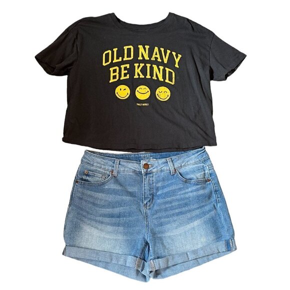 Tee & Shorts Set Sz.M - Old Navy Crop Tee & Time and True Distressed Jean Shorts - Picture 1 of 5